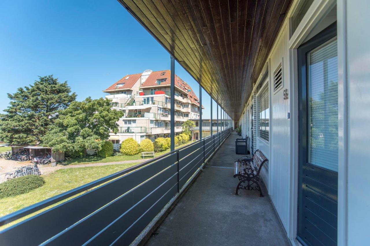 Blue Shell With Private Parking Garage Apartment Zandvoort Exterior photo